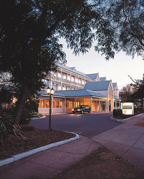 The Marque Canberra Hotel Exterior photo