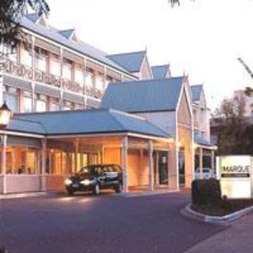 The Marque Canberra Hotel Exterior photo
